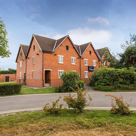 Travelodge Basildon Уикфорд Экстерьер фото