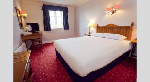 Travelodge Basildon Уикфорд Номер фото